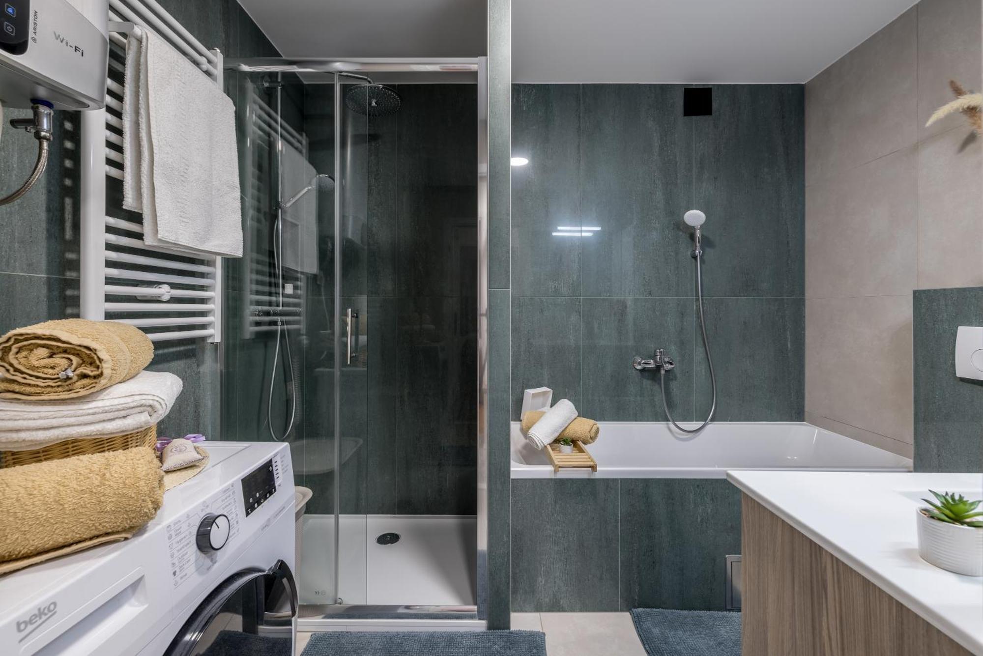 Olive Shade - Apartment Near The Beach Split Bagian luar foto